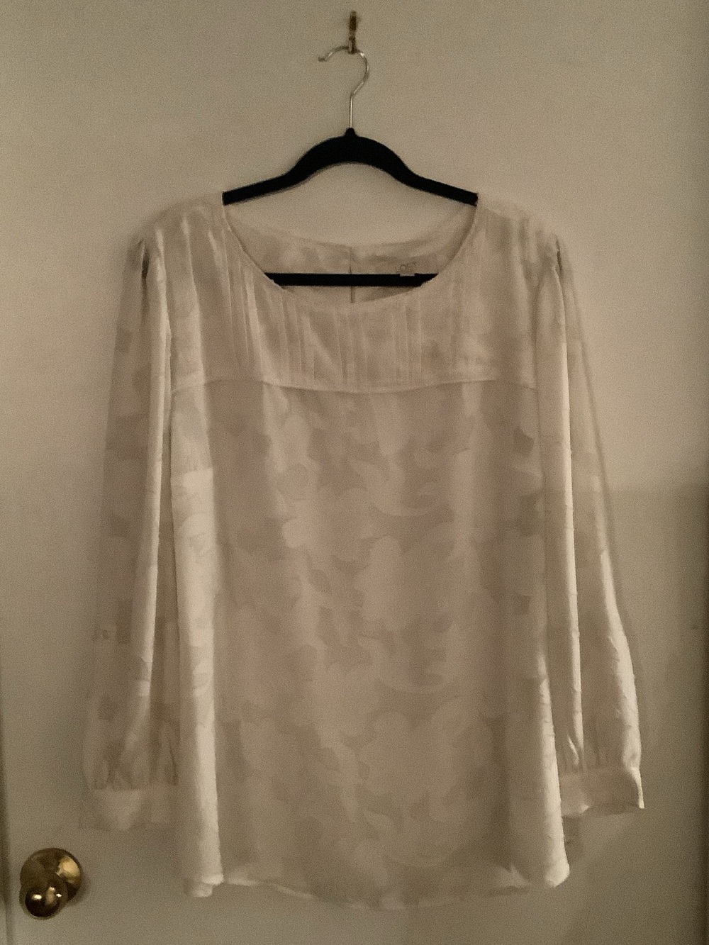 LOFT Cream Long-Sleeve Scoop-Neck Blouse